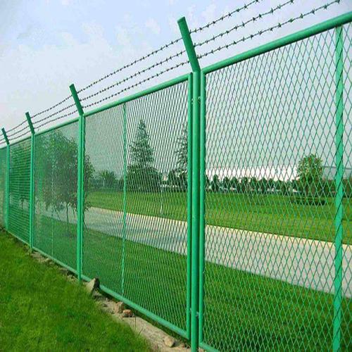 工厂价高速护栏网 公路护栏围栏规格型号 双边丝护栏网加盟销售